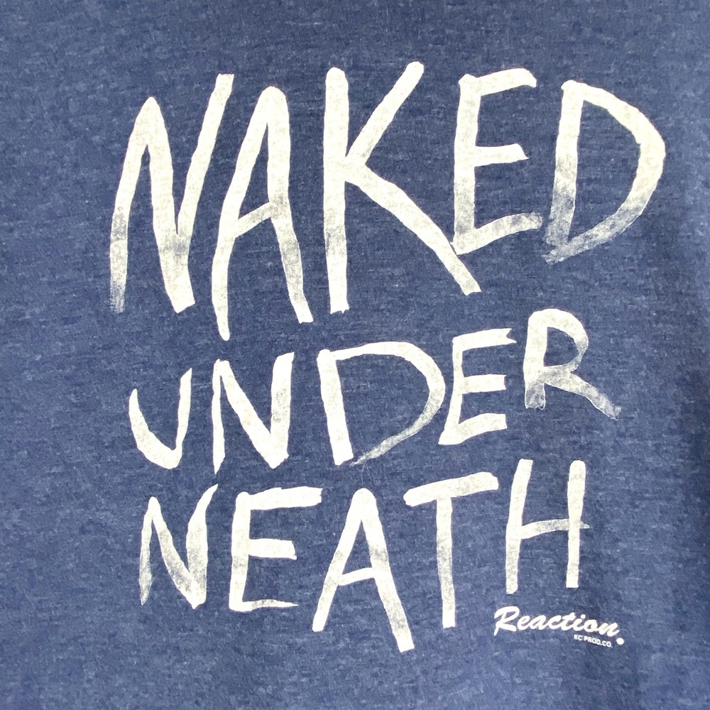 Cheeky Kenneth Cole Reaction Naked Underneath Men’s T-shirt M Bar Drinking Shirt - Picture 2 of 3